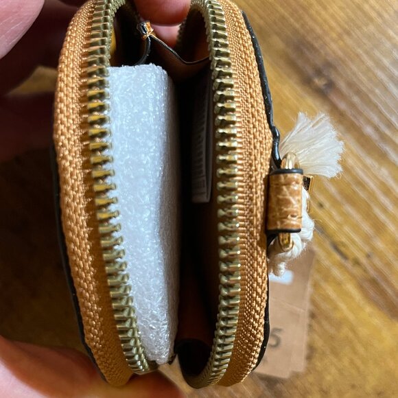 Carpisa - Coin purse with key chain - Picture 8 of 10